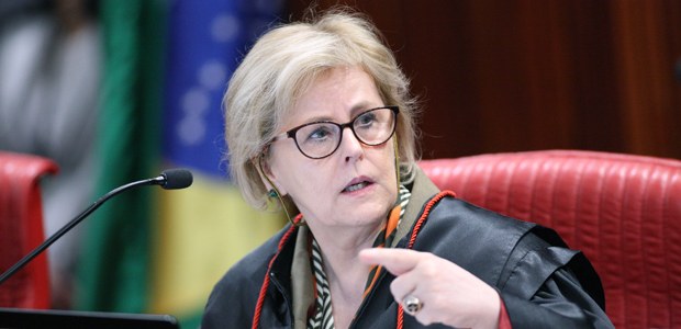 Ministra Rosa Weber durante sessão plenária do TSE