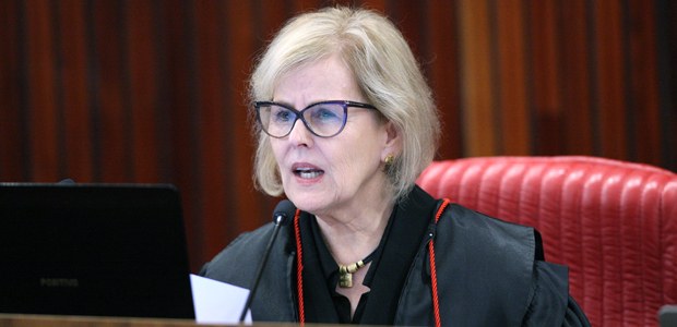 Ministra Rosa Weber durante sessão plenária do TSE em 17.04.2018 Ministra Rosa Weber durante sessão plenária do TSE