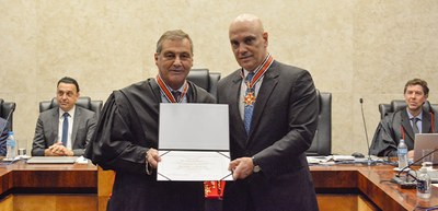 Ministro Alexandre de Moraes recebe Colar do Mérito Eleitoral Paulista - 27.11.2023