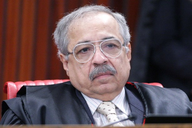 Foto do Ministro Geraldo Og Nicéas Marques Fernandes 