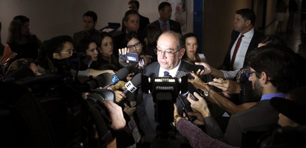 Ministro Gilmar Mendes concede entrevista coletiva durante Seminário Internacional sobre Sistemas Eleitorais na Câmara dos Deputados em 21.03.2017 Ministro Gilmar Mendes concede entrevista coletiva durante Seminário Internacional sobre Sistema...