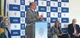 Ministro Gilmar Mendes durante palestra na Associação Comercial do Rio de Janeiro