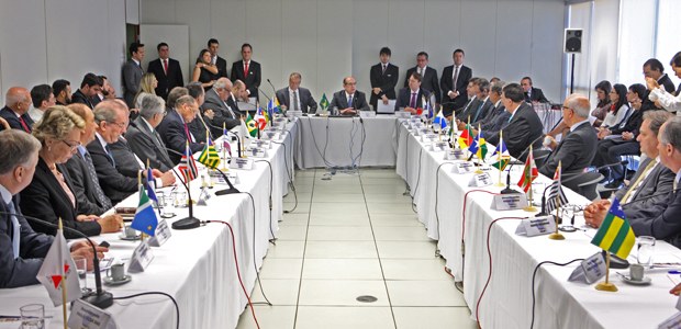 Ministro Gilmar Mendes durante reunião com presidentes de TREs em 13.05.2016 Ministro Gilmar Mendes durante reunião com presidentes de TREs