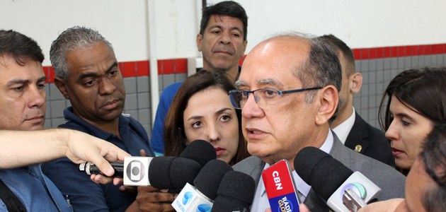 Ministro Gilmar Mendes, durante visita a Baixada Fluminense