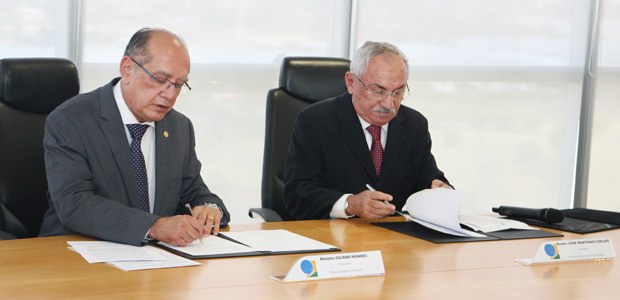 Ministro Gilmar Mendes participa de assinatura de parceria com CFC em 29.09.2016 Ministro Gilmar Mendes participa de assinatura de parceria com CFC