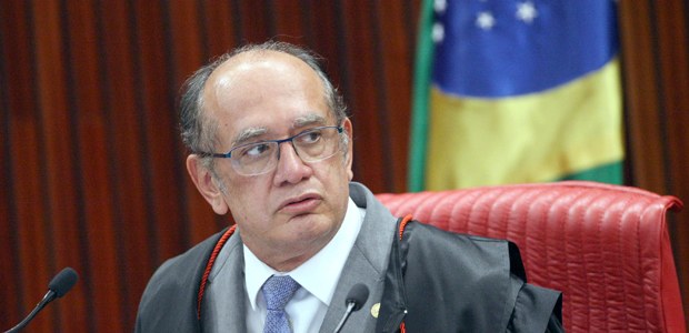 Ministro Gilmar Mendes preside sessão plenária do TSE