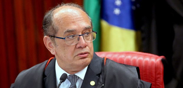 Ministro Gilmar Mendes preside sessão plenária do TSE