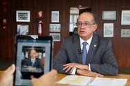 Ministro Gilmar Mendes responde perguntas pelo Twitter 