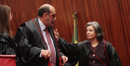 Ministro Gilson Dipp é homenageado em sua última participação no Plenáriodo TSE. Brasilia-DF 30/...