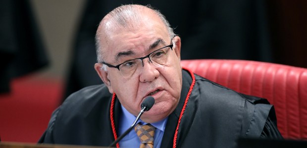 Ministro Jorge Mussi durante sessão plenária do TSE