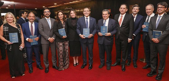 Ministro Kassio Nunes Marques lança obra “O processo e o STF – perspectivas constitucionais” - 1...