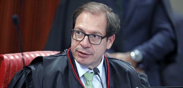 Ministro Luís Felipe Salomão, durante sessão do TSE