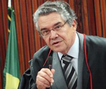 
   Ministro Marco Aurélio em sessão do TSE em 26/11/2013 quadrada                             ...