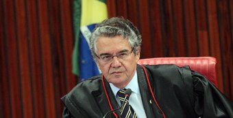 Ministro Marco Aurélio preside sessão do TSE. em 28/11/2013 Horizontal Ministro Marco Aurélio preside sessão do TSE. em 28/11/2013 Horizontal