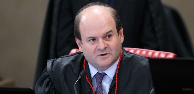 Ministro Tarcisio Vieira de Carvalho Neto durante Sessão do TSE