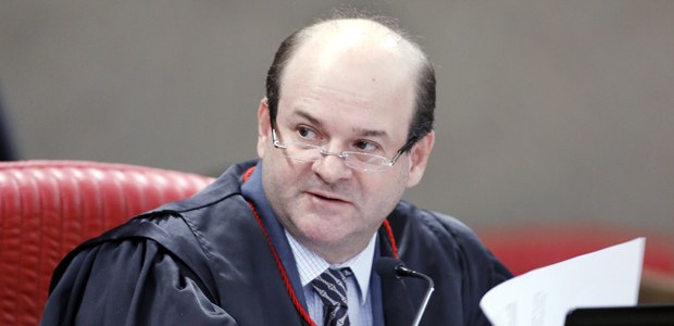 Ministro Tarcisio Vieira de Carvalho Neto durante sessão plenária do TSE em 21.02.2019 Ministro Tarcisio Vieira de Carvalho Neto durante sessão plenária do TSE