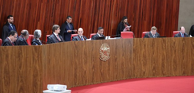 Ministros na sessão de julgamentos do TSE em 25.04.2023 - Foto: Antonio Augusto/Secom/TSE.