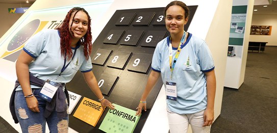 Museu do Voto recebe estudantes do DF e de SP para experiências em cidadania e democracia - 18.0...