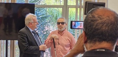 Novos recursos de acessibilidade da urna eletrônica são testados no TRE-PR com o auxílio do Inst...