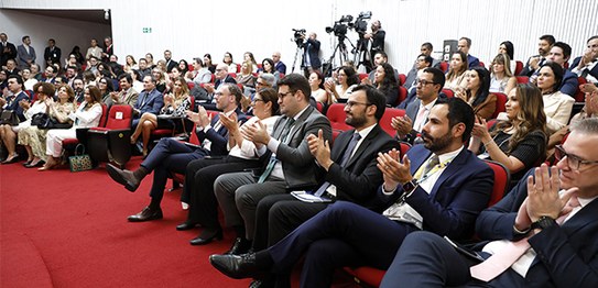 A presidente do TSE, ministra Cármen Lúcia, profere aula magna no curso de Aperfeiçoamento da Ma...