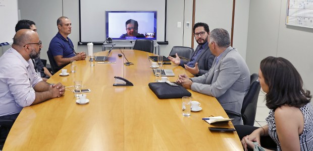 Reunião do Dr. Iuri Camargo, Assessor Especial da presidência do TSE, com Cartórios em 10.03.2020 Reunião do Dr. Iuri Camargo, Assessor Especial da presidência do TSE, com Cartórios
