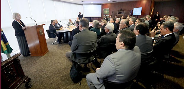 Reunião dos presidentes do TSE com os presidentes dos TREs