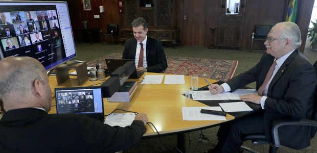 Reunião Missão de observação da UNIORE.