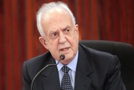 Seminário de reforma política no TSE Senador Jarbas Vasconcelos durante o seminário de reforma política no TSE