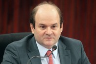 Ministro Tarcísio Vieira durante o seminário de reforma política no TSE