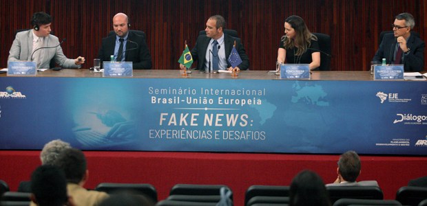 Seminário Internacional Fake News – Painel Redes Sociais e Plataformas Digitais
