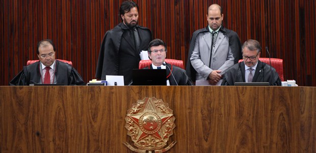 Sessão administrativa 2 em 16.05.2017 Sessão administrativa 2