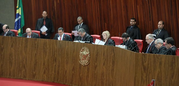 Sessão administrativa 