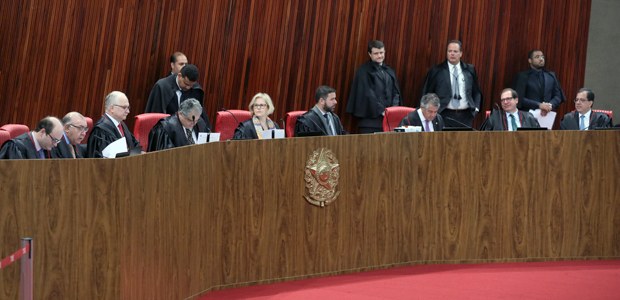 Sessão administrativa