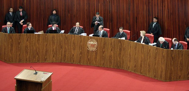 Sessão de julgamento da Aije 194358 