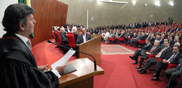 Sessão de posse do ministro Luiz Fux como presidente e da ministra Rosa Weber como vice-presiden...