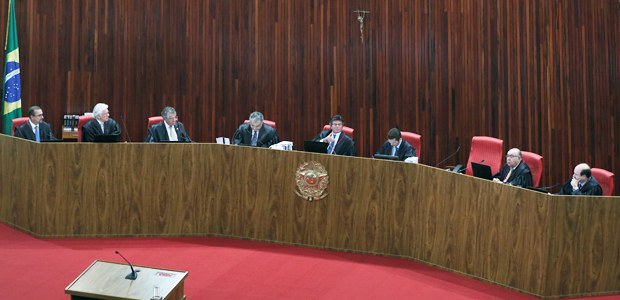 Sessão do TSE em 13.08.2018 Sessão do TSE