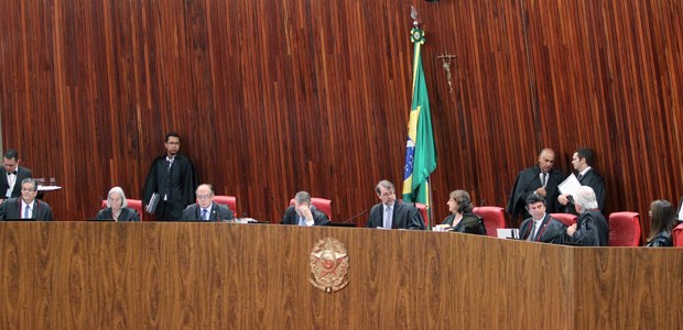 Sessão plenária administrativa do TSE