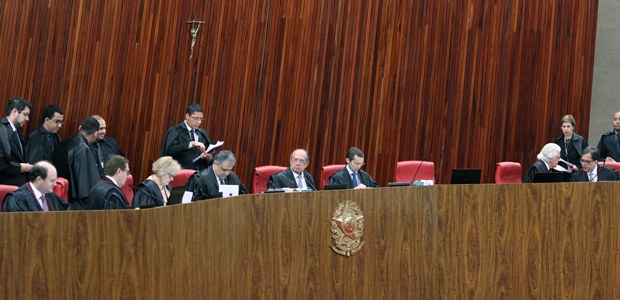Sessão plenária administrativa do TSE em 05.10.2017 Sessão plenária administrativa do TSE