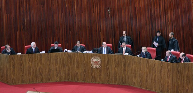 Sessão plenária administrativa do TSE