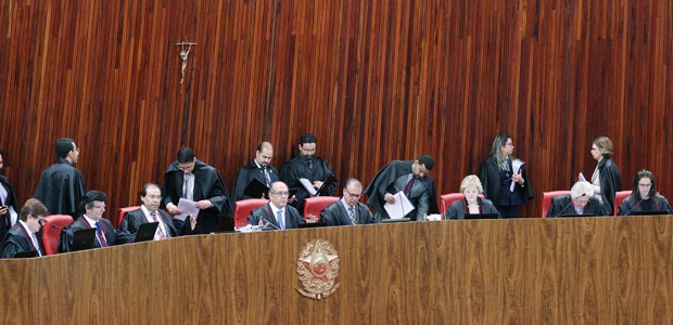 Sessão plenária administrativa do TSE em 15.12.2016 Sessão plenária administrativa do TSE