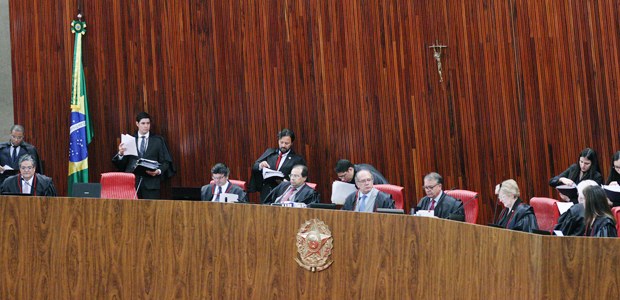 Sessão plenária administrativa do TSE em 16.11.2016 Sessão plenária administrativa do TSE