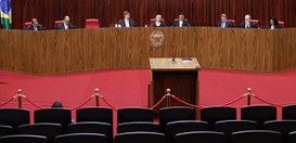   Sessão plenária do TSE 19.12.2025