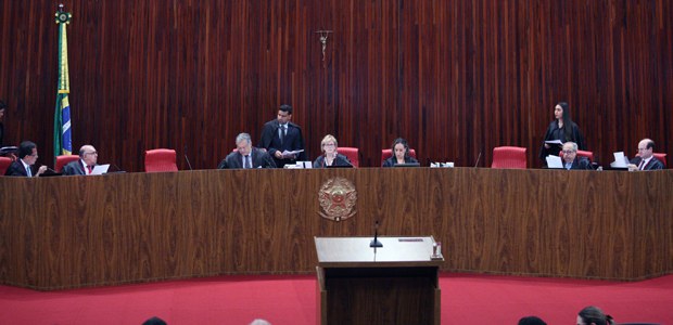 Sessão plenária em 05.10.2018 Sessão plenária