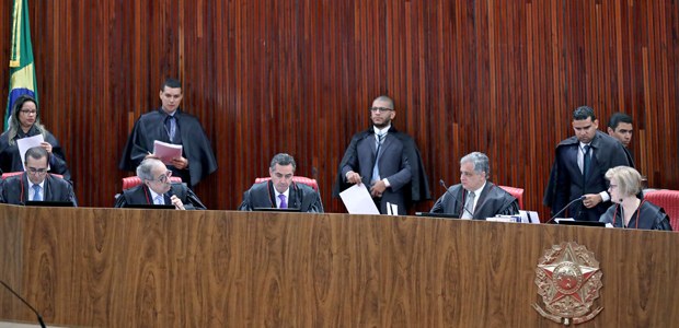 Sessão plenária jurisdicional do TSE em 06.09.2018 Sessão plenária jurisdicional do TSE