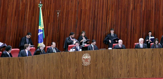 Sessão plenária jurisdicional do TSE em 06.12.2016 Sessão plenária jurisdicional do TSE