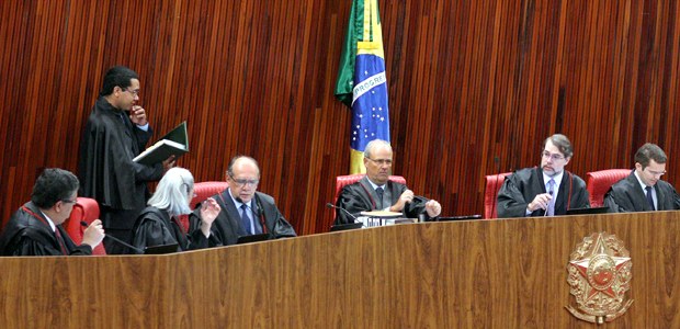 Sessão plenária jurisdicional do TSE em 18.02.2016 Sessão plenária jurisdicional do TSE
