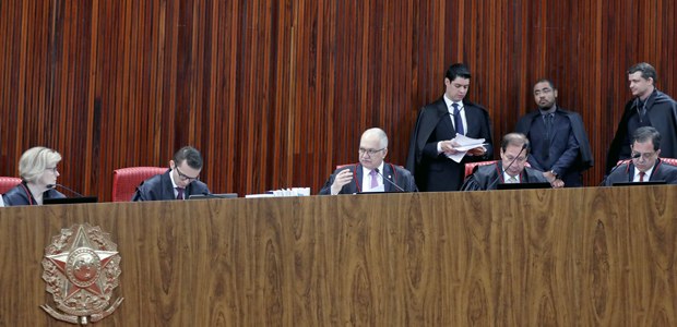 Sessão plenária jurisdicional do TSE em 21.11.2019 Sessão plenária jurisdicional do TSE