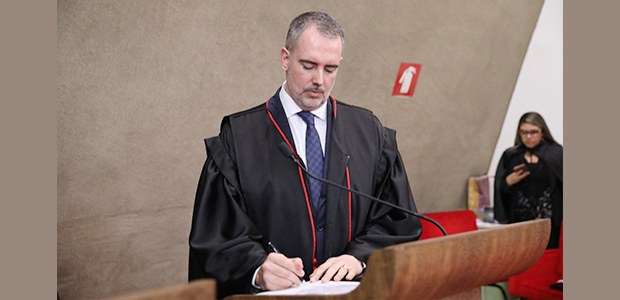 Solenidade de posse dos ministros André Ramos Tavares e Floriano de Azevedo Marques - 30.05.2023 - Foto: Antonio Augusto/Secom/TSE Solenidade de posse dos ministros André Ramos Tavares e Floriano de Azevedo Marques - 30.05.2023...