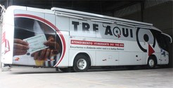 O ônibus “TRE AQUI”, destinado ao atendimento itinerante do eleitor.