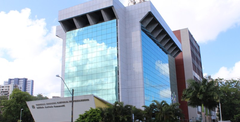 TRE-PE - Fachada da Sede Foto da fachada do prédio do TRE Pernambuco